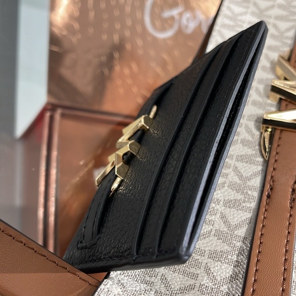 MICHAEL KORS Reed Large Pebbled Leather Card Holder Case Wallet
Black
NWT - Picture 7 of 16